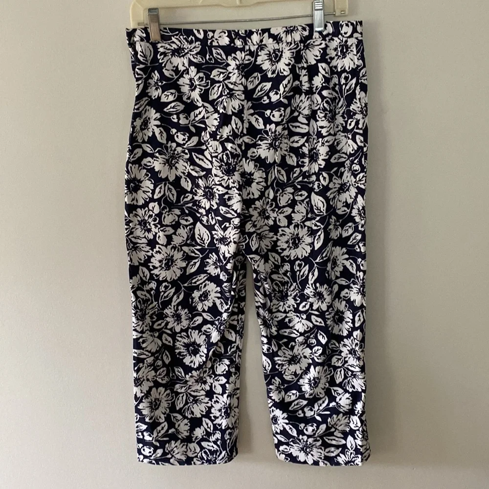 Lauren by Ralph Lauren floral stretch capris sz 10 - Picture 3 of 5